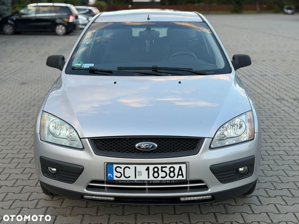 Ford Focus 1.6 Ambiente - 8