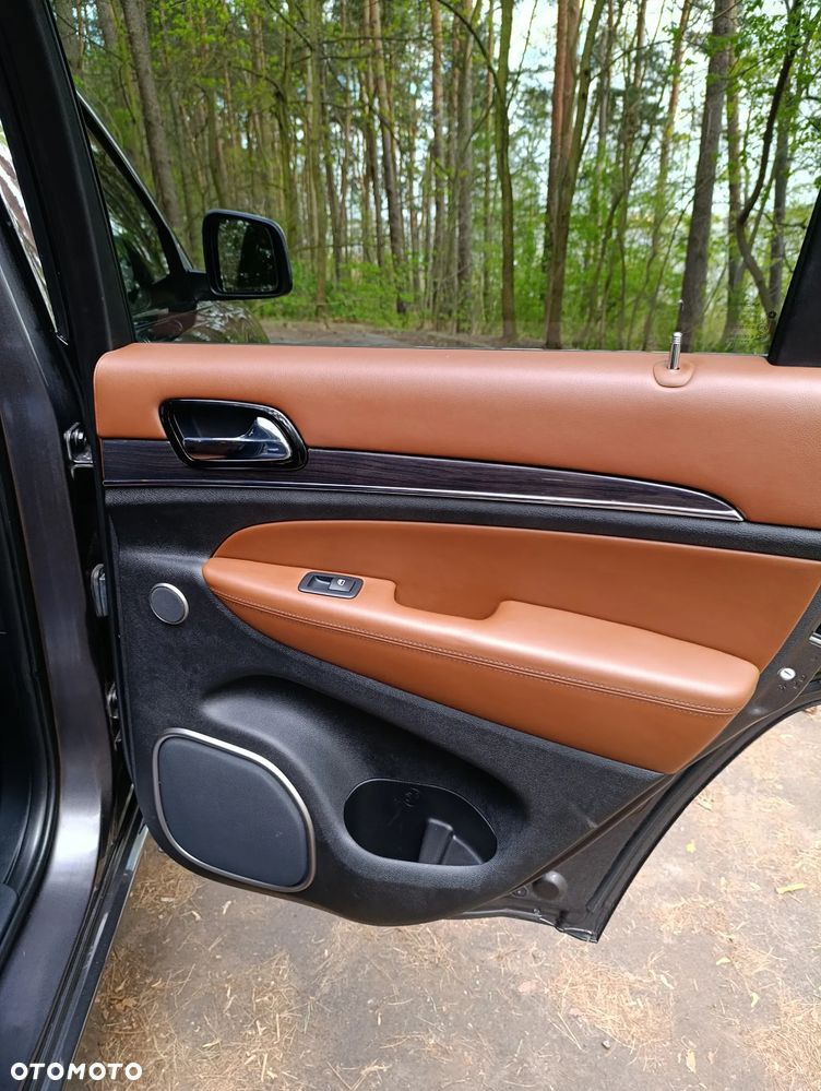 Jeep Grand Cherokee 3.6 V6 Overland - 24