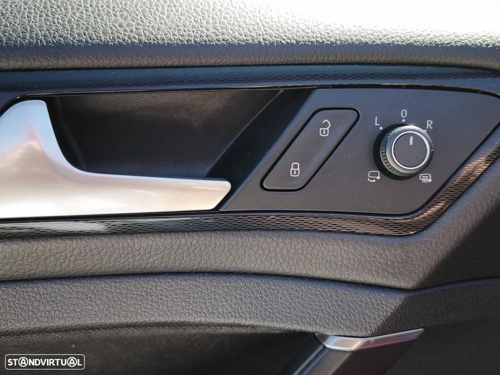 VW Golf 2.0 TDI GTD DSG - 29
