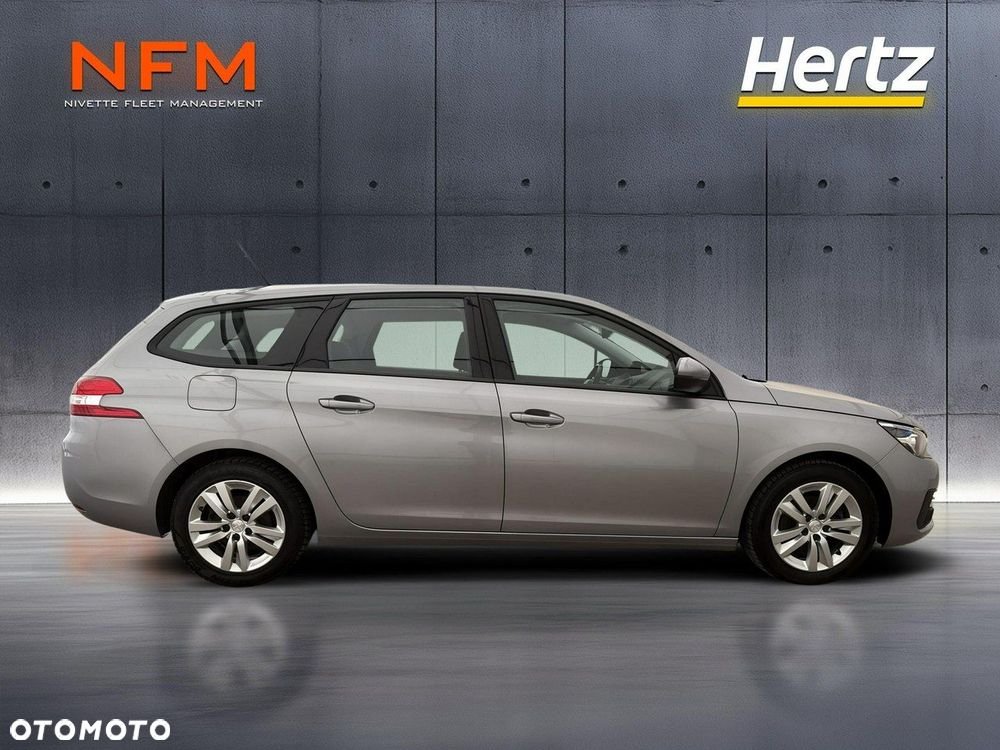 Peugeot 308 - 8