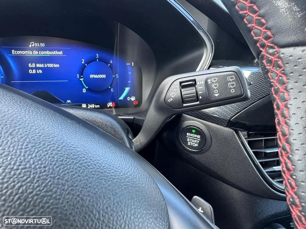 Ford Kuga 1.5 TDCi EcoBlue ST-Line Aut. - 35