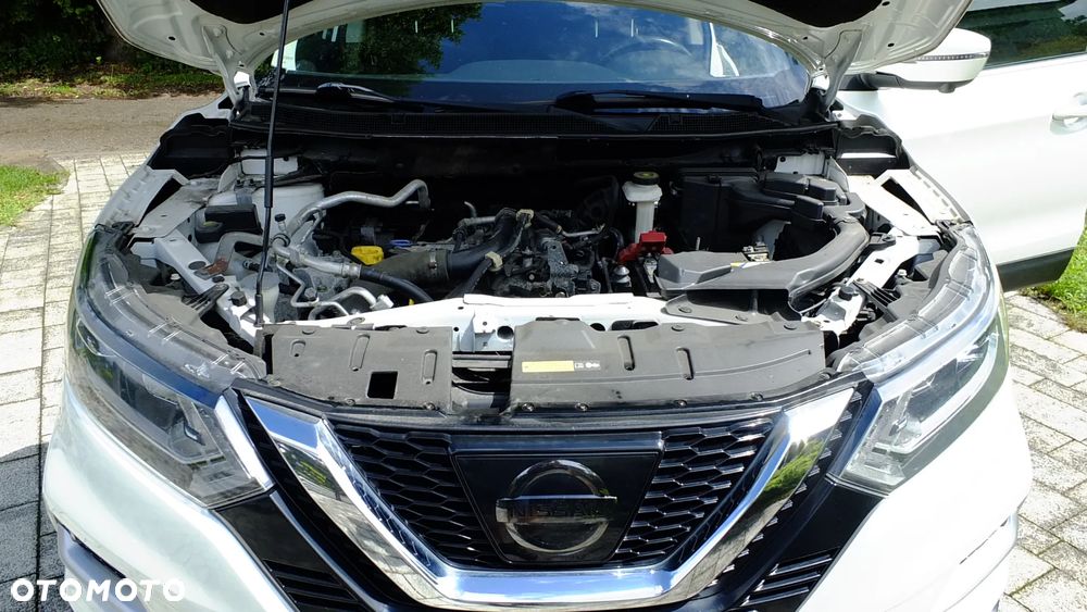 Nissan Qashqai 1.2 DIG-T N-Connecta EU6 - 24