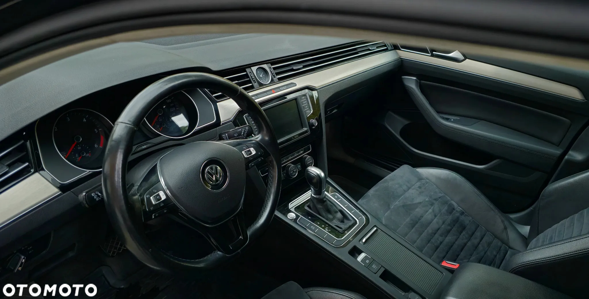 Volkswagen Passat 2.0 TDI BMT Highline DSG - 5