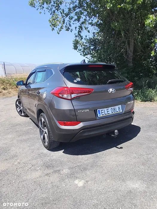 Hyundai Tucson 1.7 CRDI BlueDrive Style 2WD - 6