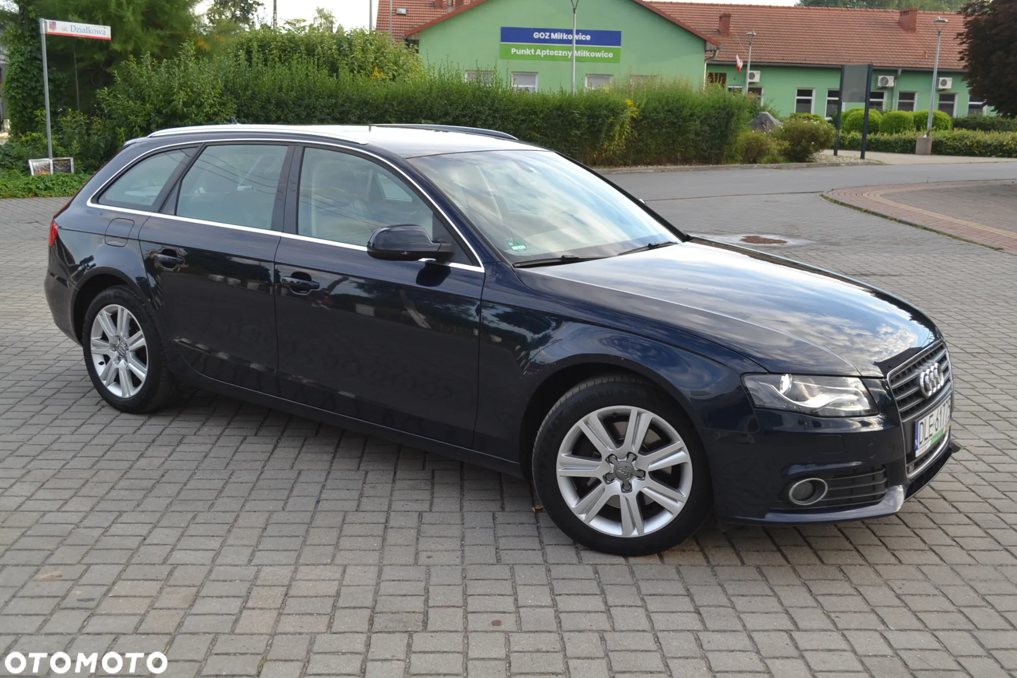 Audi A4 Avant 2.7 TDI DPF multitronic Attraction - 4