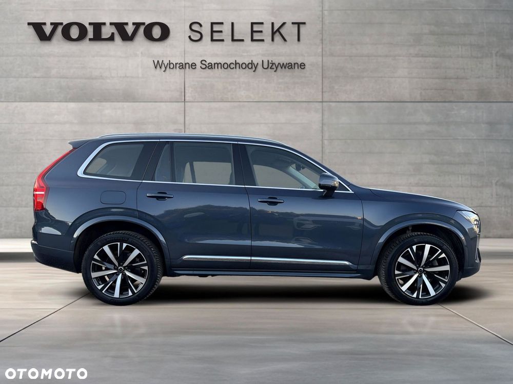 Volvo XC 90 - 9
