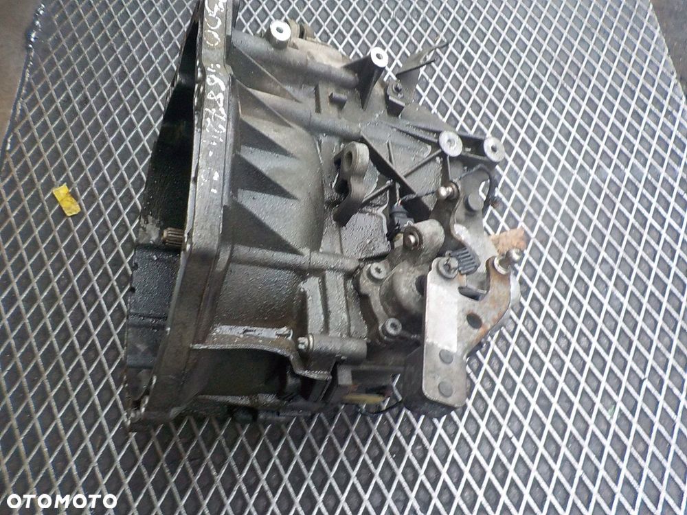 MINI MINI (R56) 1.6 16V B SKRZYNIA BIEGÓW 7568724-02 CHB - 3