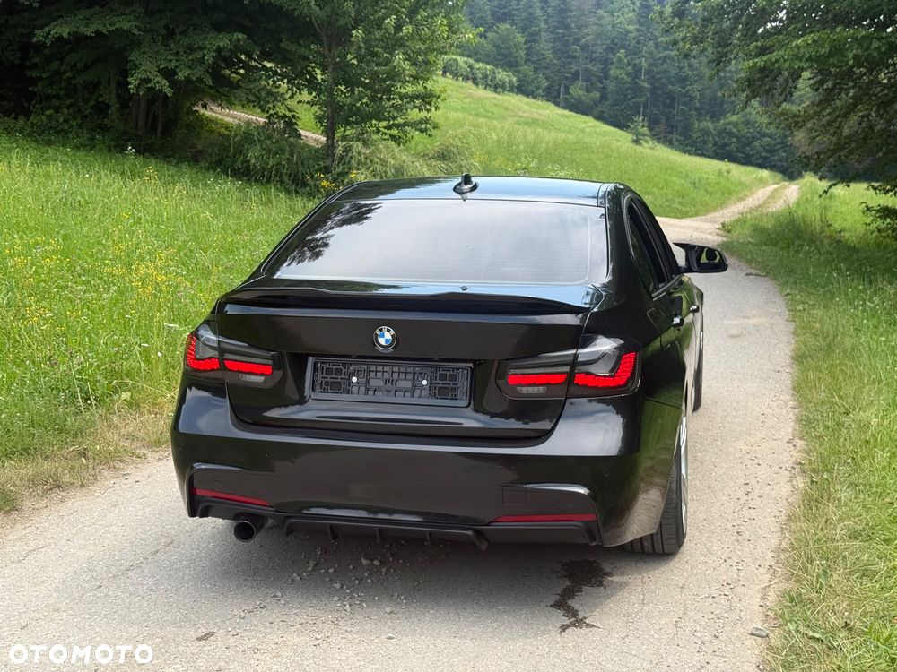 BMW Seria 3 320i - 8