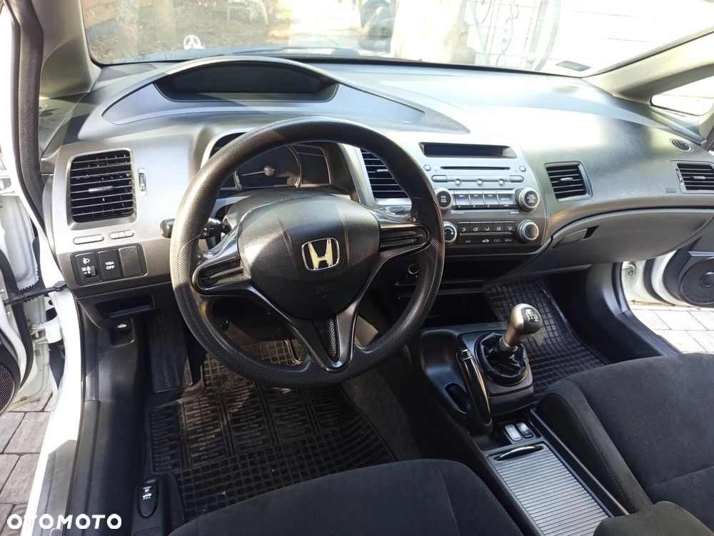 Honda Civic 1.8 Comfort - 8