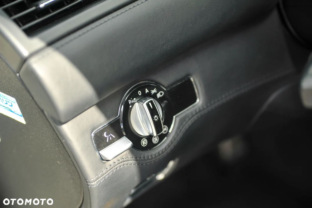 Mercedes-Benz CL 63 AMG 7G-TRONIC - 32