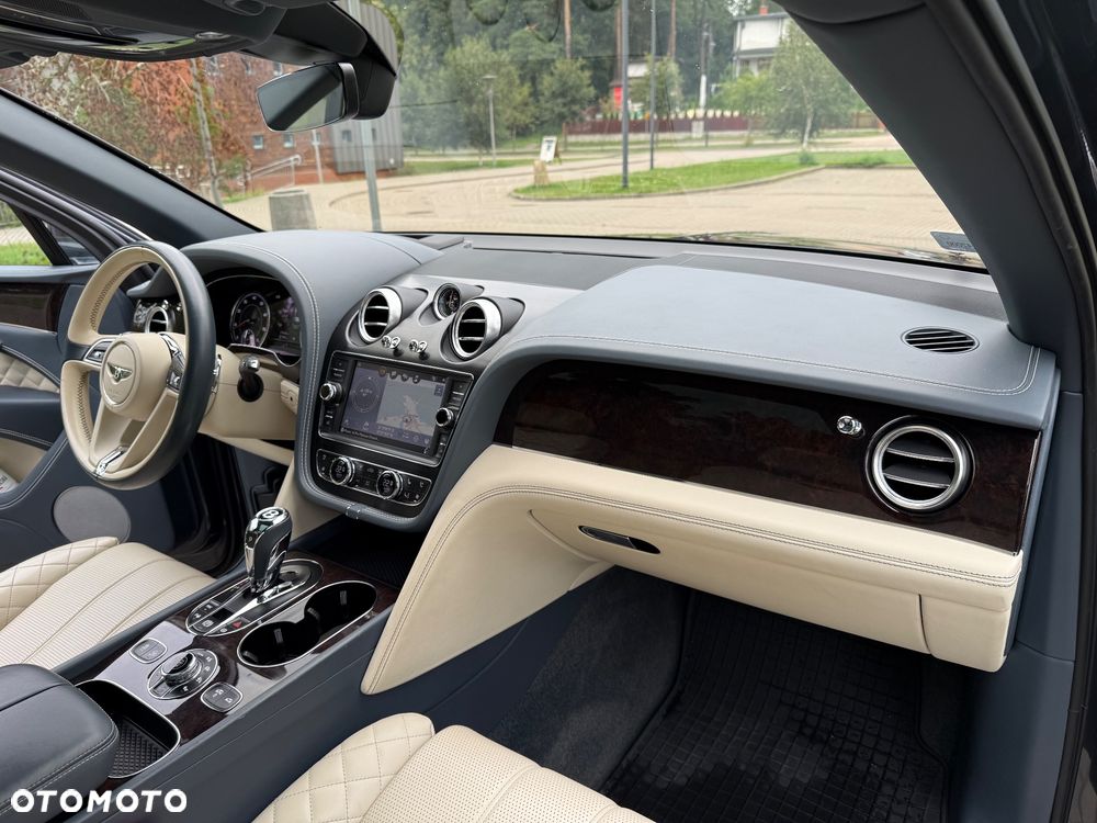 Bentley Bentayga W12 - 30