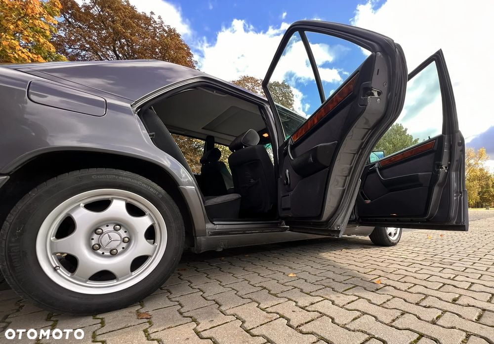 Mercedes-Benz Klasa E - 5