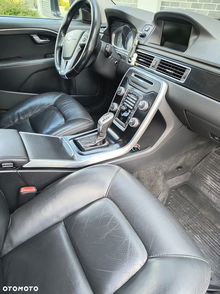Volvo XC 70 D5 AWD Dynamic Summum - 8