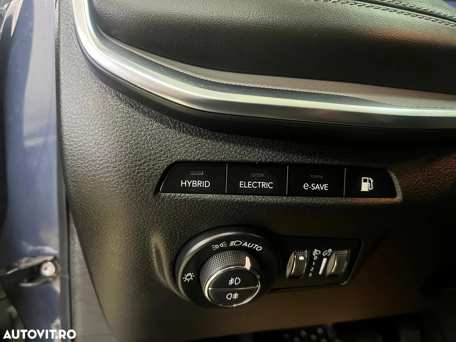 Jeep Compass 1.3 T4 4xe PLUG-IN HYBRID Automatik S - 24