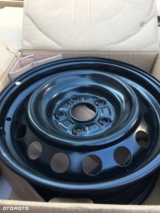 Felgi NOWE 5X114,3 TOYOTA AURIS COROLLA E15 E16 15 - 1