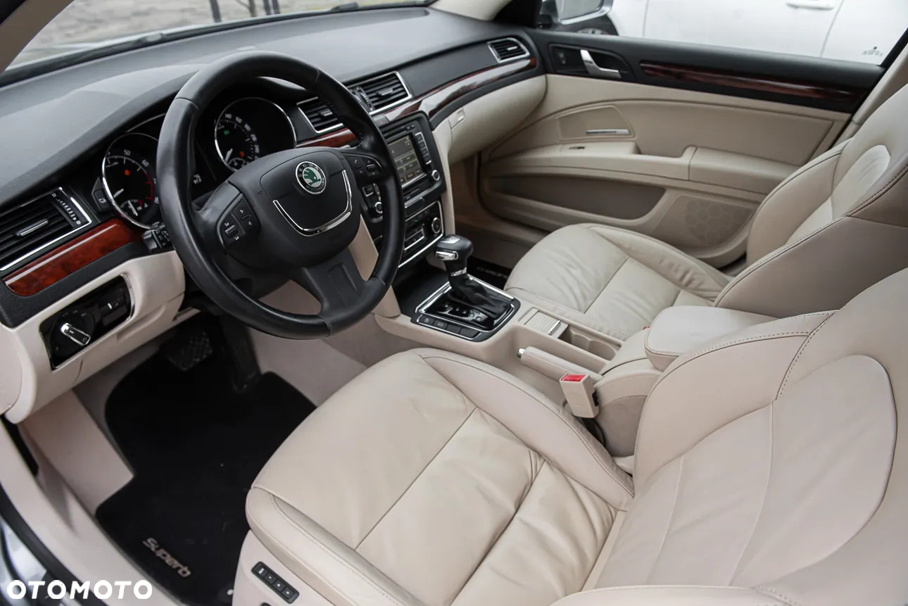 Skoda Superb - 16