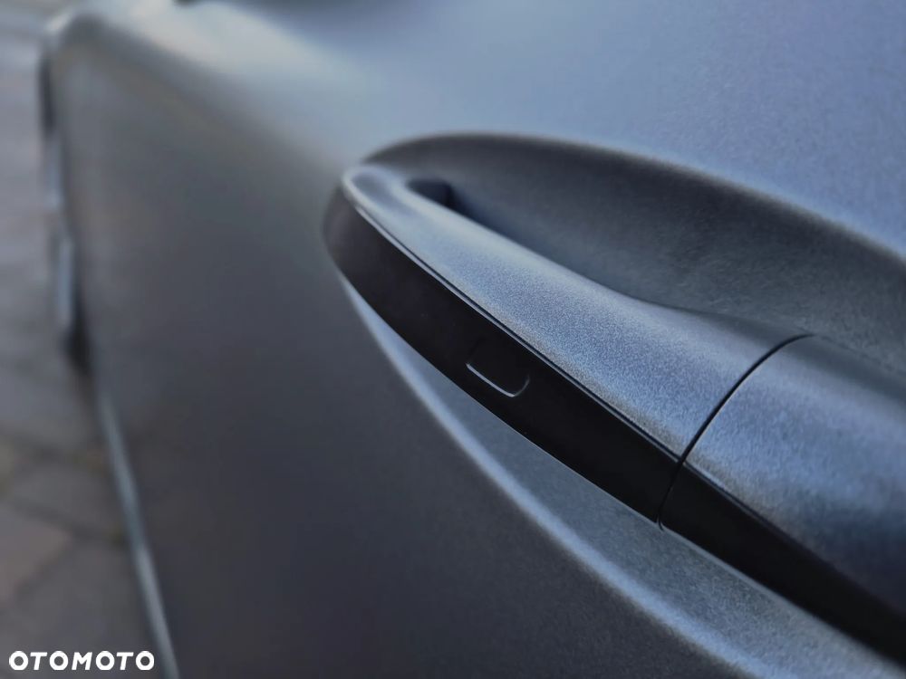 Mercedes-Benz CLS 300 d 4-Matic AMG - 20