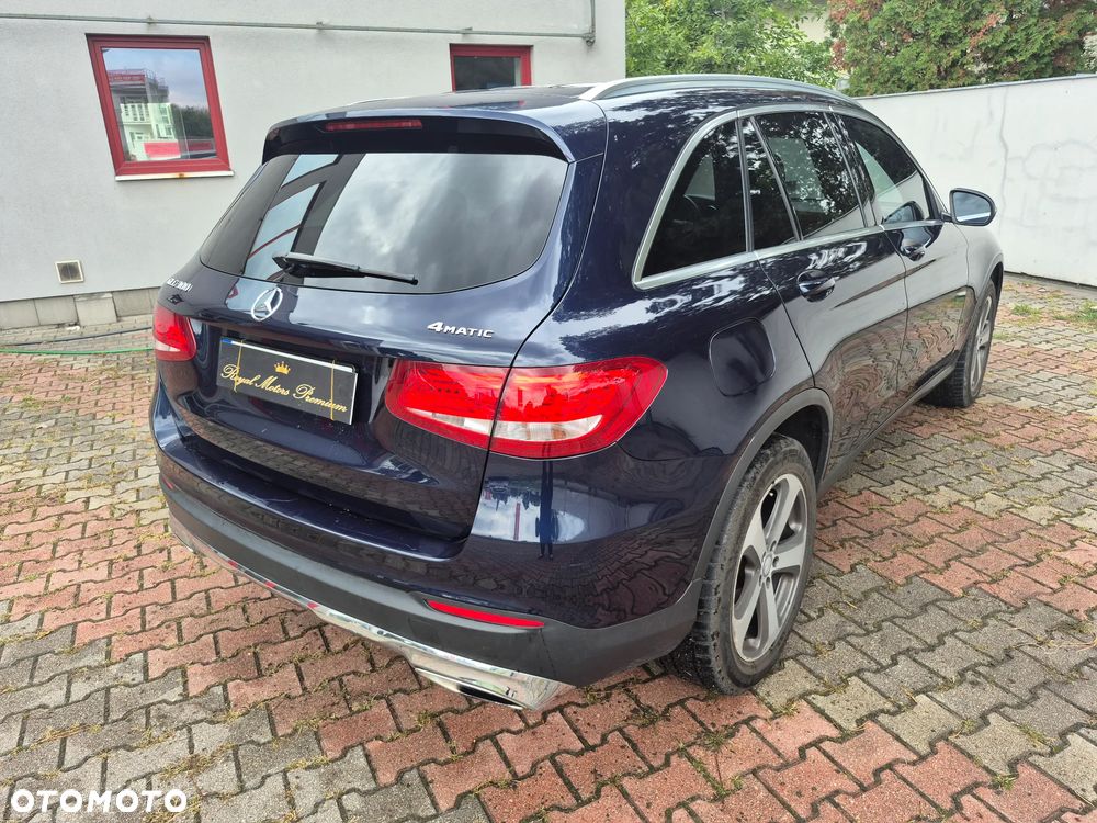 Mercedes-Benz GLC 300 4-Matic - 3
