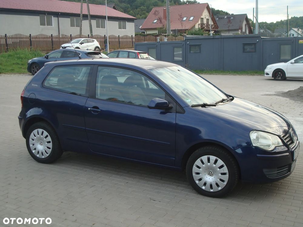 Volkswagen Polo 1.4 16V Trendline - 17