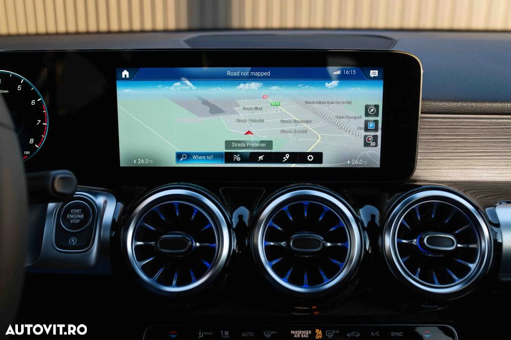 Mercedes-Benz GLB 250 4MATIC Aut. - 27