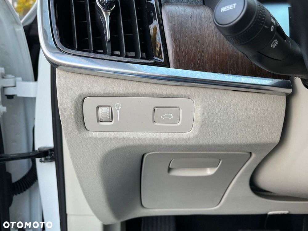 Volvo S90 B5 D AWD Inscription - 30