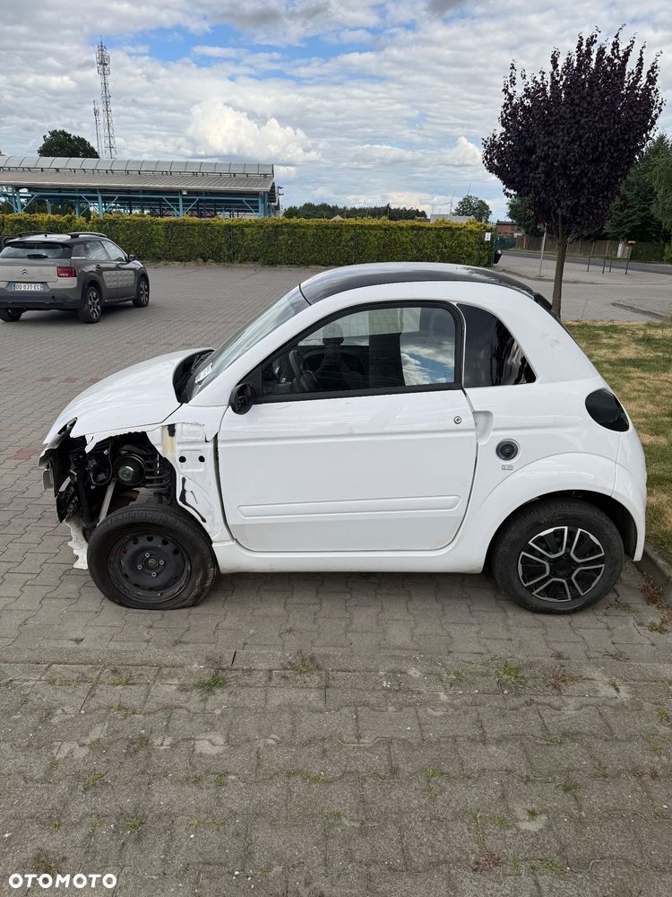 Microcar DUE - 3