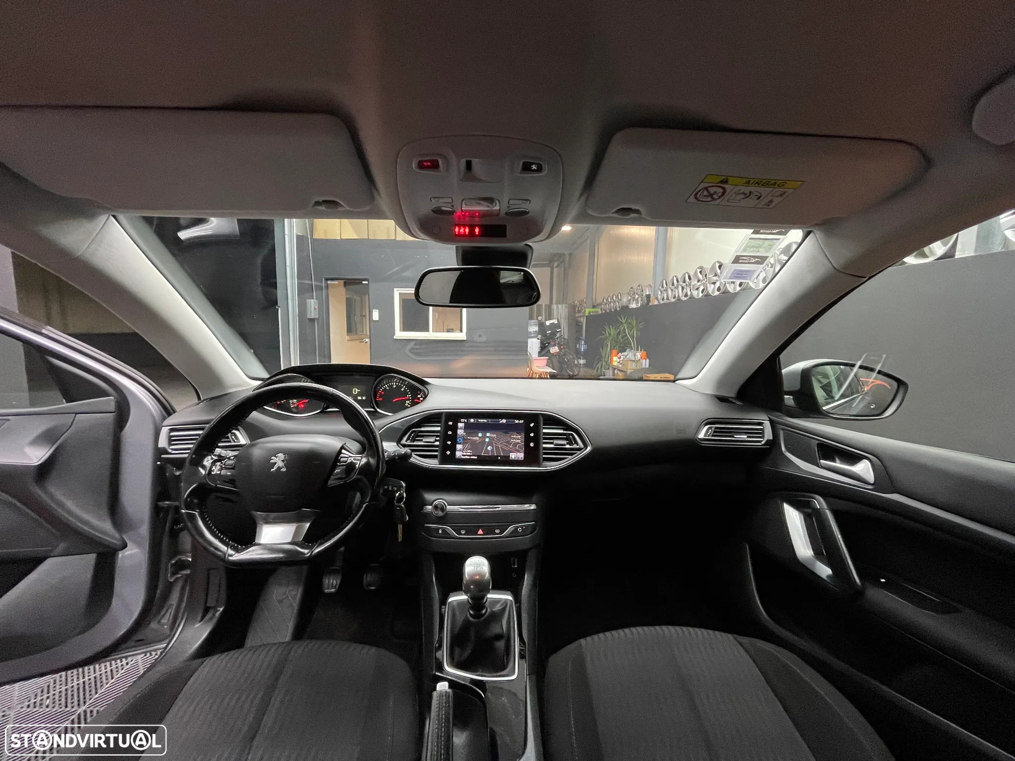 Peugeot 308 SW 1.6 BlueHDi Style - 17
