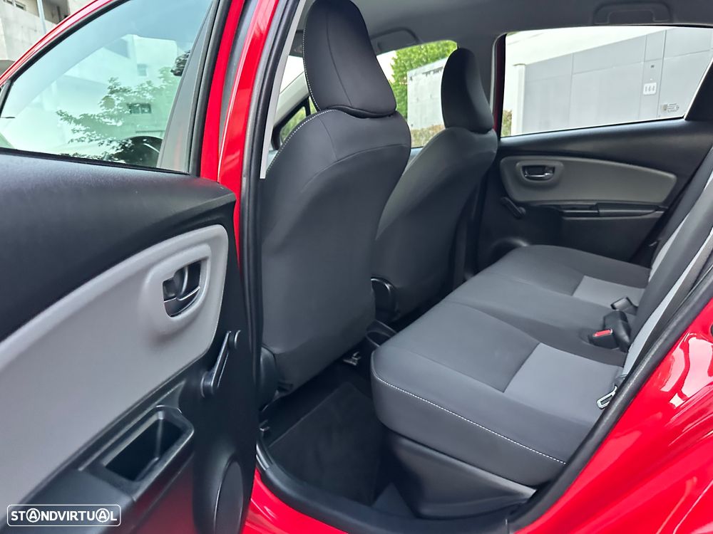 Toyota Yaris 1.5 HSD Active - 30
