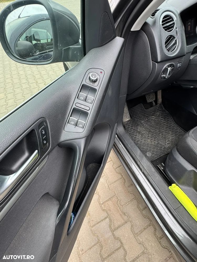 Volkswagen Tiguan - 9