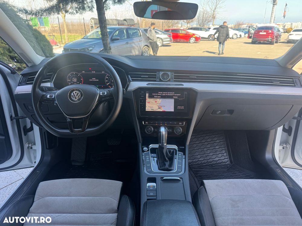 Volkswagen Passat 2.0 TDI SCR DSG 4Motion Business - 12