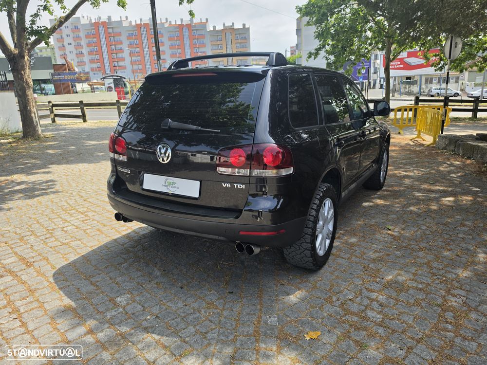 VW Touareg 3.0 TDI V6 - 6