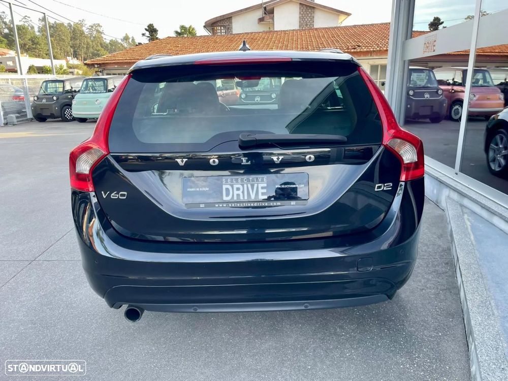 Volvo V60 1.6 D2 Drive Momentum Powershift Start/Stop - 6