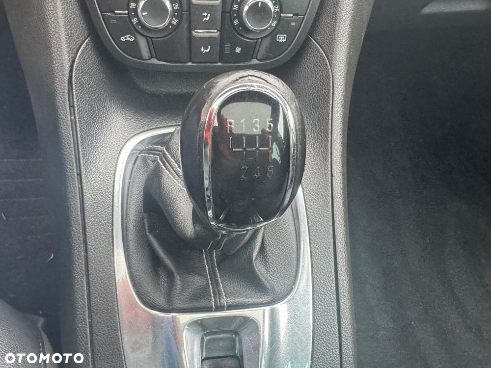 Opel Meriva 1.7 CDTI Cosmo - 28