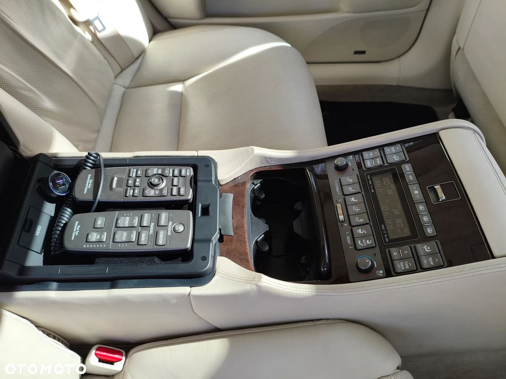 Lexus LS 600h L Prestige - 20