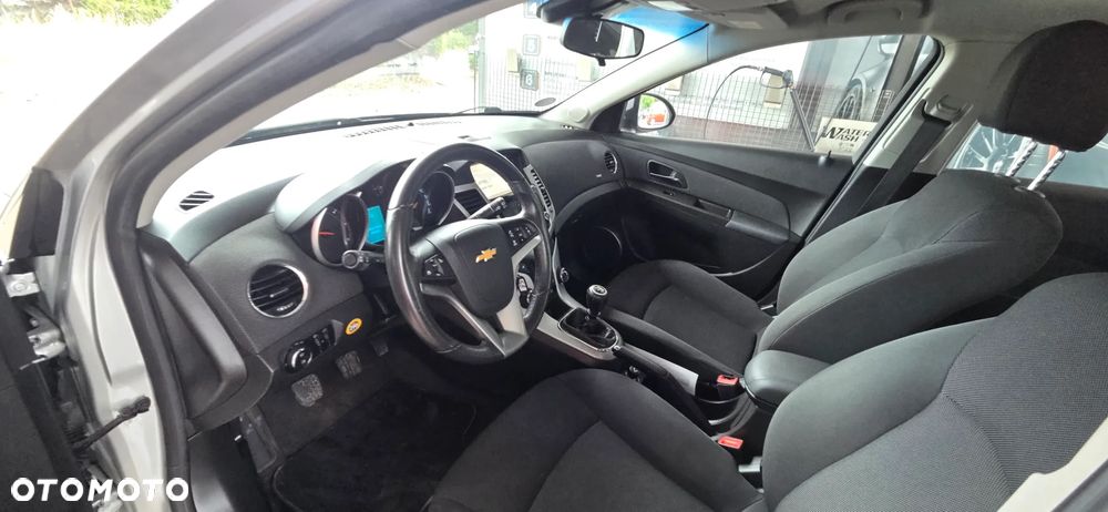 Chevrolet Cruze 1.7TD LT+ - 30