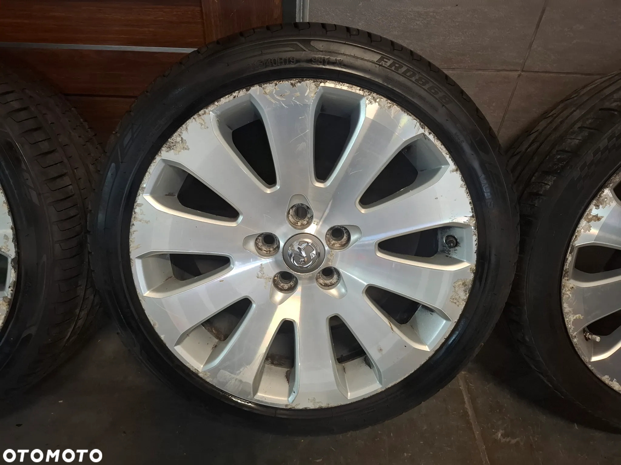 4x koła alufelgi z oponami 19 cali Opel Insignia A lift 245/45 R19 2024 rok bieżnik opon 2x7mm i 2x4,5mm 2019 rok - 6