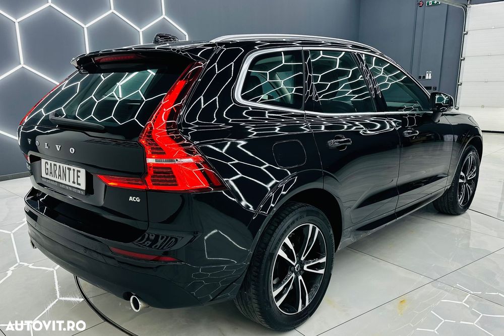 Volvo XC 60 B4 MHEV AT8 FWD Momentum Pro - 5