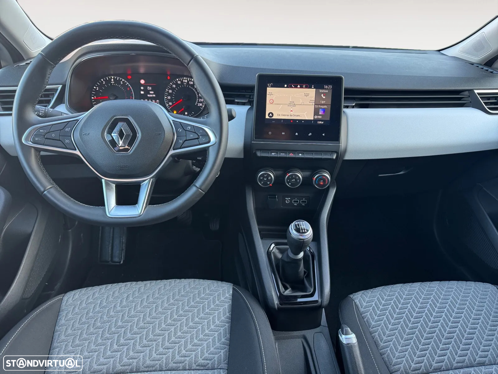Renault Clio 1.0 TCe Evolution - 11