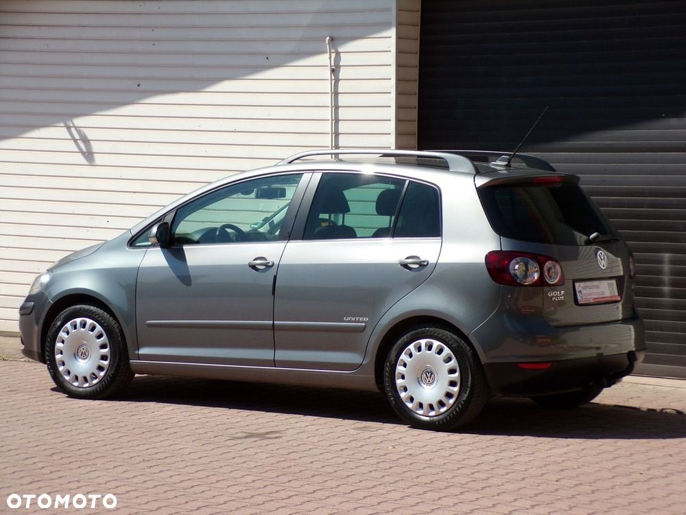 Volkswagen Golf Plus 1.6 Automatik United - 16