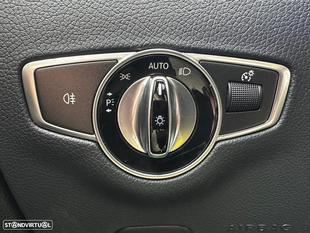 Mercedes-Benz E 220 d AMG designo - 19