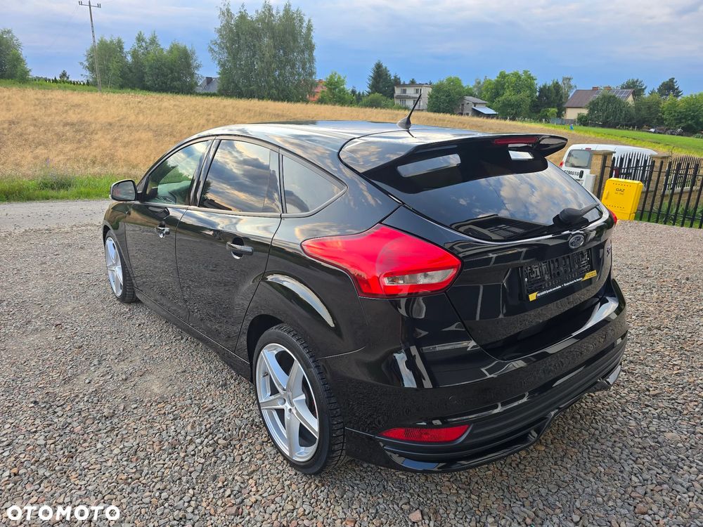 Ford Focus 2.0 EcoBoost ST mit Leder-Exclusiv-Paket - 7