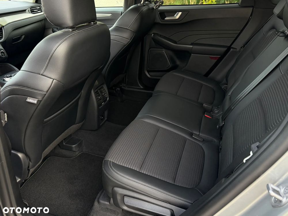 Ford Kuga 2.0 EcoBlue 4x4 TITANIUM - 31