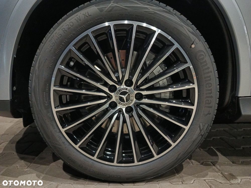 Mercedes-Benz GLC - 31