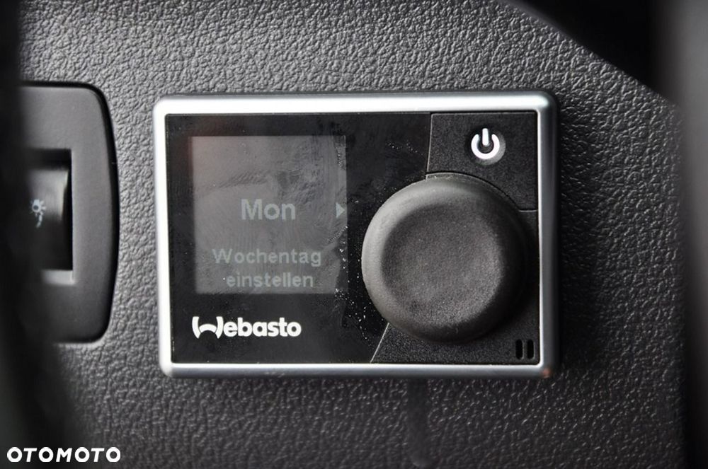 Volkswagen Touran - 38