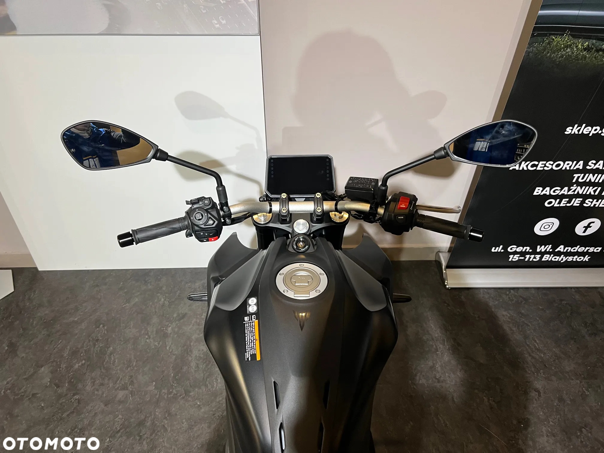 Yamaha MT - 5
