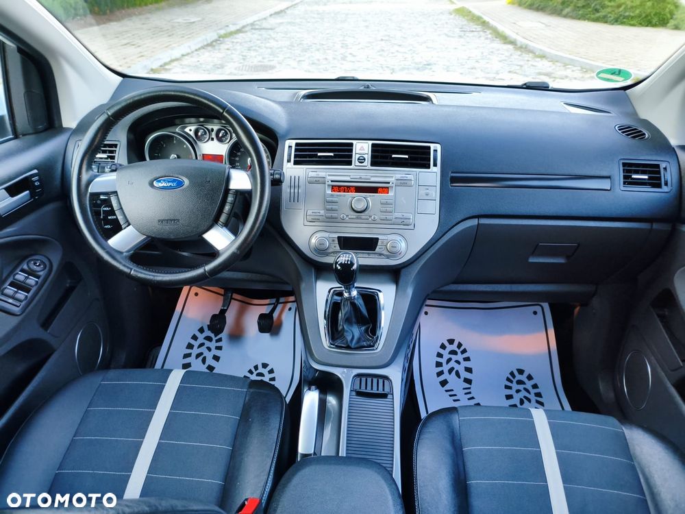 Ford Kuga 2.0 TDCi 4x4 Titanium - 30