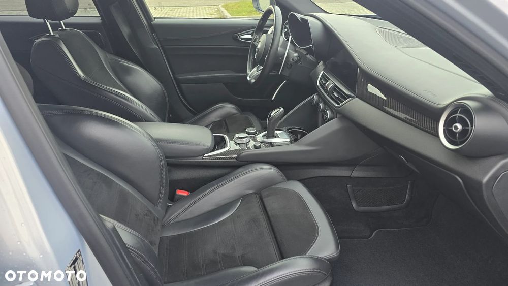 Alfa Romeo Giulia 2.0 Turbo Veloce TI Q4 - 27