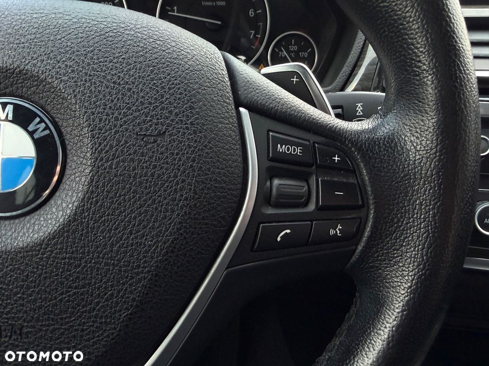 BMW Seria 3 328i Luxury Line - 21