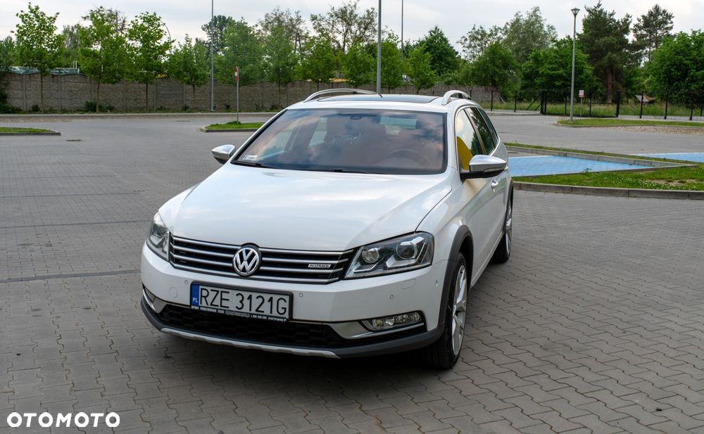Volkswagen Passat Alltrack - 1