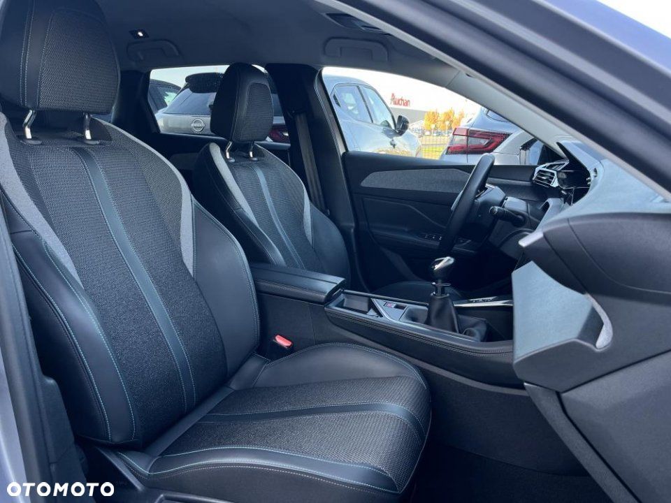Peugeot 308 - 22